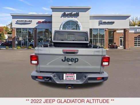 Used 2022 Jeep Gladiator Sport AWD/4WD image 6