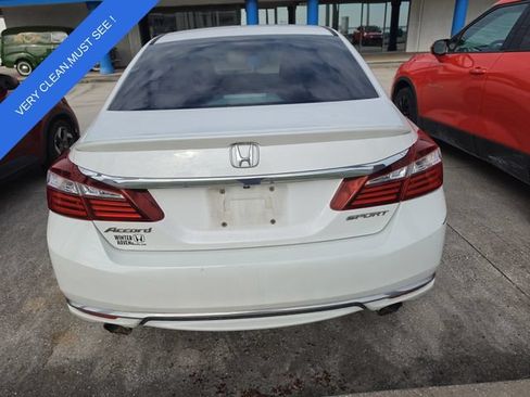 Used 2017 Honda Accord Sport image 5