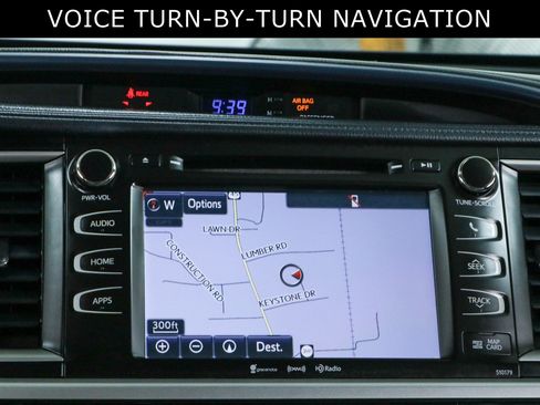 Used 2017 Toyota Highlander XLE FWD image 18