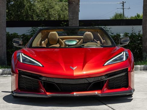 Used 2023 Chevrolet Corvette Z06 w/ Stealth Interior Trim Package RWD image 13