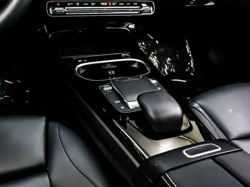 Used 2022 Mercedes-Benz A 220 image 5