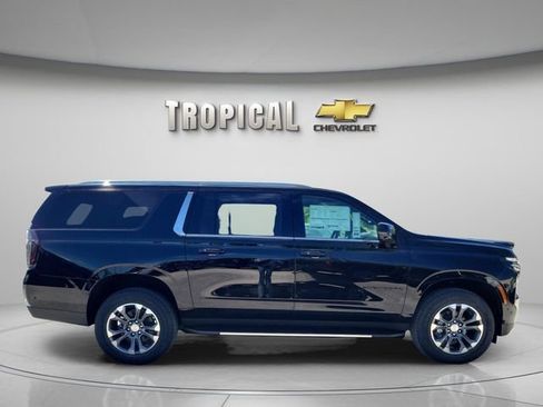 New 2026 Chevrolet Suburban LT w/ Comfort Package RWD image 6