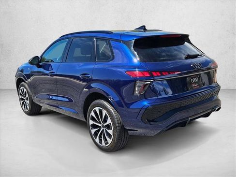New 2026 Audi Q3 quattro 2.0T AWD/4WD image 9