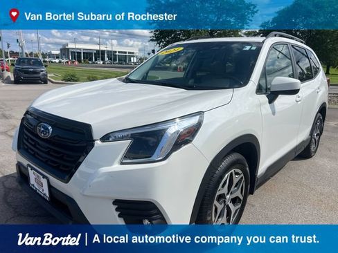 Used 2024 Subaru Forester Premium AWD/4WD image 1