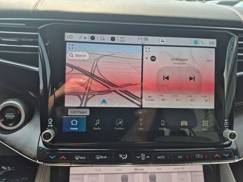 Used 2023 Jeep Grand Wagoneer Series II AWD/4WD image 26