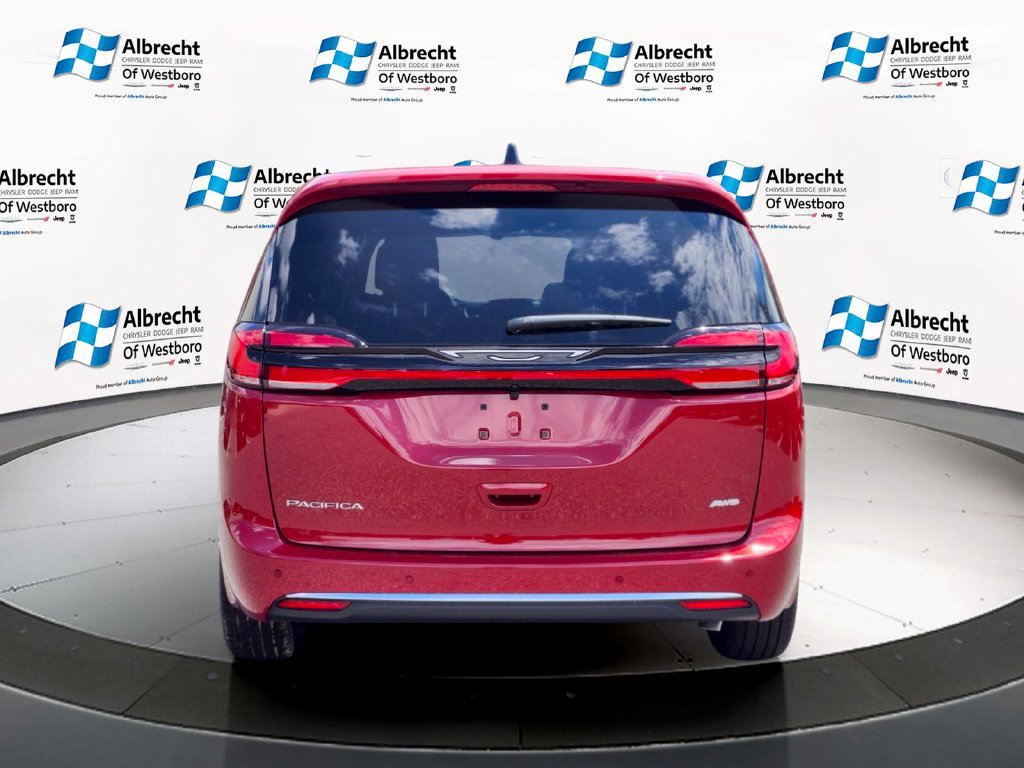 New 2027 Chrysler Pacifica Select AWD/4WD image 4