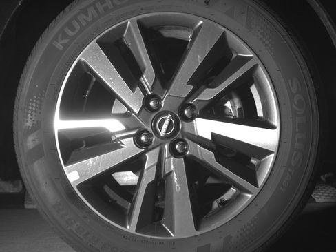 Used 2025 Nissan Versa SV image 13