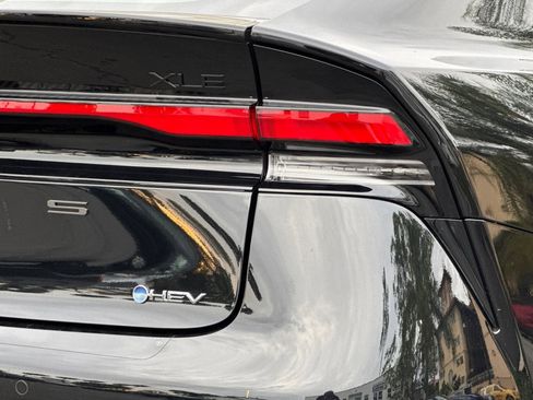 New 2026 Toyota Prius XLE image 32