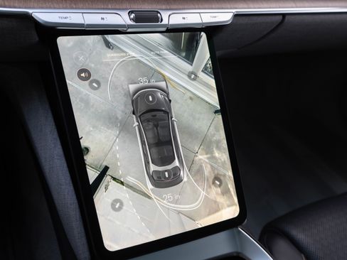 Used 2022 Lucid Air Grand Touring image 23