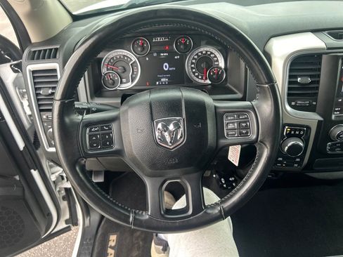 Used 2019 RAM 1500 Big Horn image 18