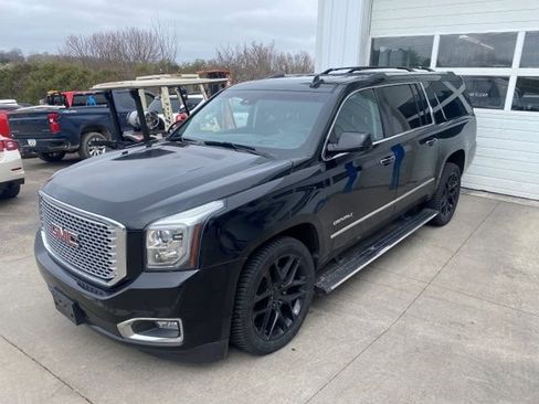 Used 2017 GMC Yukon XL Denali w/ Open Road Package image 1