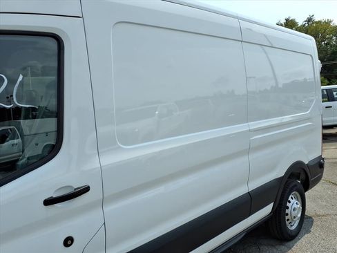 New 2025 Ford Transit 250 148 Medium Roof Extended AWD image 9