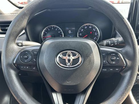 Used 2022 Toyota RAV4 XLE FWD image 28