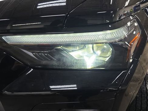 Used 2023 Chevrolet Colorado Z71 w/ Z71 Convenience Package 2 image 28