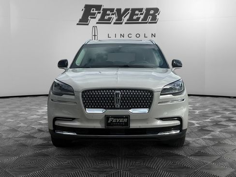 Used 2023 Lincoln Aviator Reserve RWD image 8