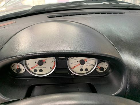 Used 2004 MAZDA MX-5 Miata LS RWD image 12