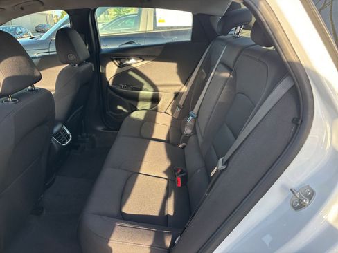 Used 2024 Chevrolet Malibu LT image 28