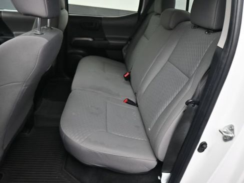 Used 2022 Toyota Tacoma SR5 AWD/4WD image 59