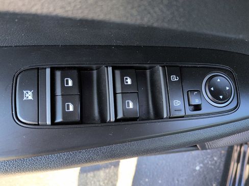 Used 2024 Kia Forte LXS image 13