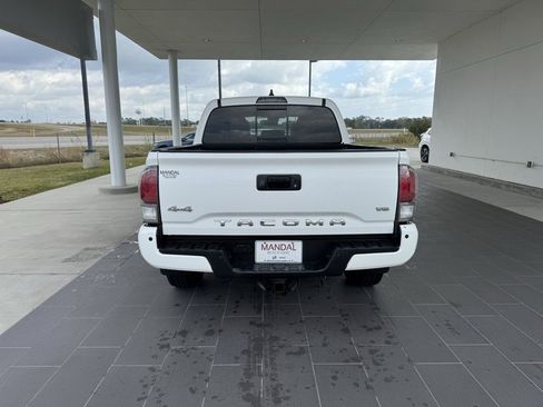 Used 2020 Toyota Tacoma TRD Off-Road image 7