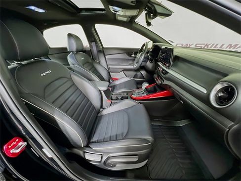 Used 2023 Kia Forte GT-Line w/ GT-Line Premium Package image 40