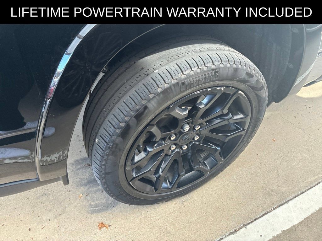 Used 2025 RAM 1500 Limited AWD/4WD image 22