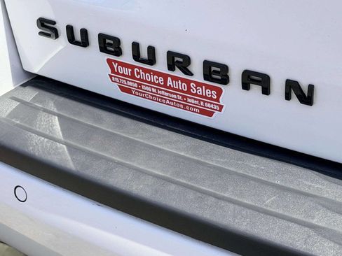 Used 2019 Chevrolet Suburban LT AWD/4WD image 5