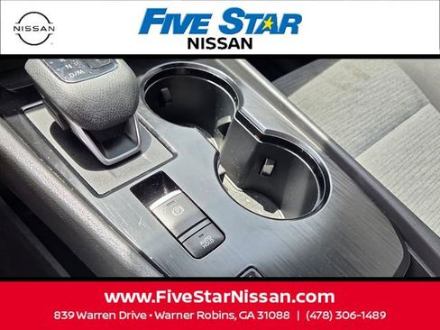 Used 2021 Nissan Rogue SV FWD image 22