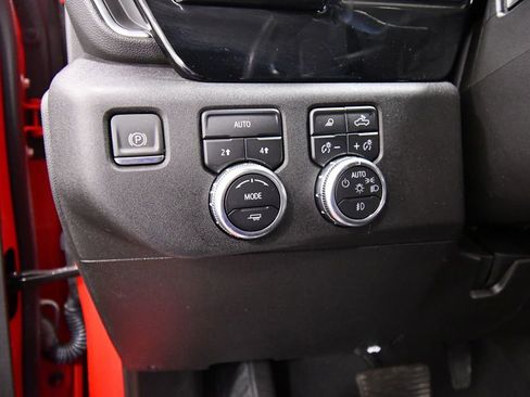 Used 2024 GMC Sierra 1500 Elevation w/ Elevation Premium Package AWD/4WD image 19