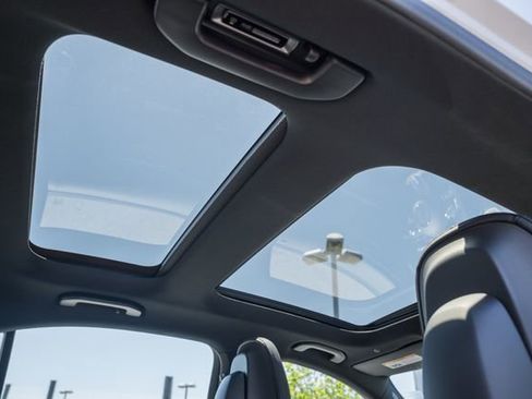 New 2026 Mercedes-Benz C 300 4MATIC Sedan image 31