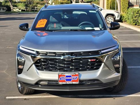 New 2026 Chevrolet Trax RS w/ Driver Confidence Package image 2