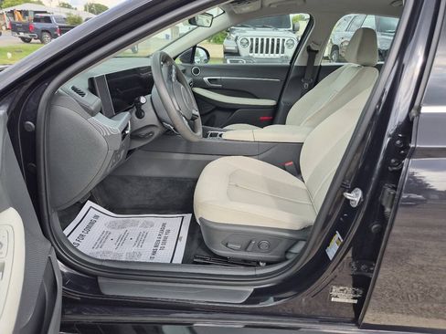 Used 2025 Hyundai Sonata SEL FWD image 10