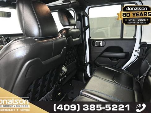 Used 2023 Jeep Wrangler Unlimited Rubicon 4xe w/ Cold Weather Group AWD/4WD image 10
