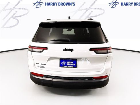 Used 2022 Jeep Grand Cherokee L Altitude image 30