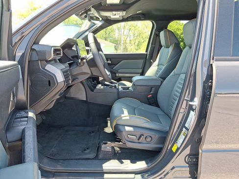 Used 2025 Toyota Tacoma 4x4 Double Cab Hybrid w/ Tow Tech Package image 16