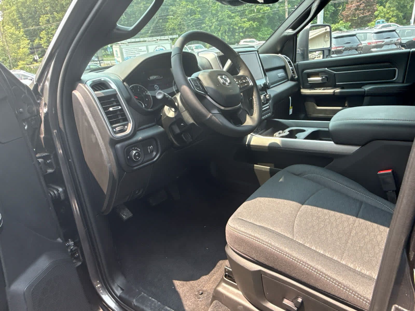 New 2026 RAM 2500 Big Horn AWD/4WD image 10