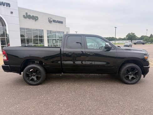 Used 2022 RAM 1500 Big Horn AWD/4WD image 2