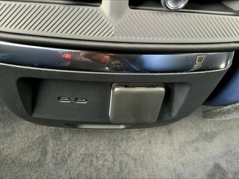 New 2026 Cadillac Vistiq Premium Luxury AWD/4WD image 22