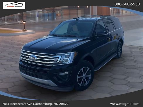 Used 2019 Ford Expedition XLT w/ Equipment Group 202A RWD image 2