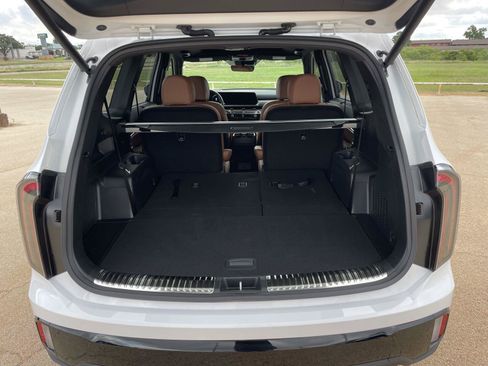 Used 2025 Kia Telluride SX X-Line AWD/4WD image 30