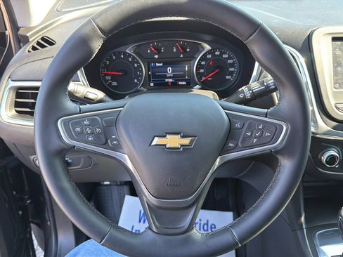 Used 2023 Chevrolet Equinox LT image 9