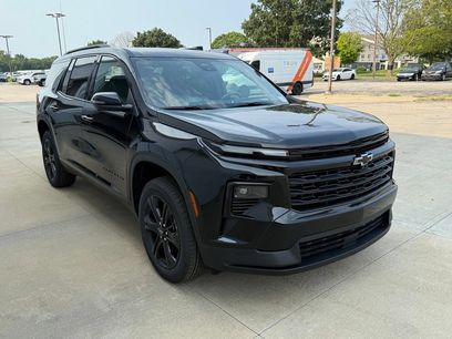 New 2027 Chevrolet Traverse LT w/ Midnight/Sport Edition