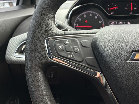 Used 2019 Chevrolet Cruze LS w/ LS Convenience Package FWD image 26