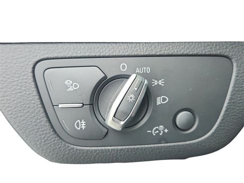 Used 2018 Audi Q5 2.0T Premium image 34