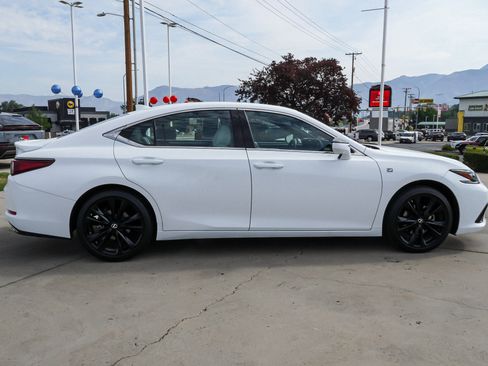 Used 2023 Lexus ES 350 F Sport w/ Accessory Package (Z2) FWD image 9