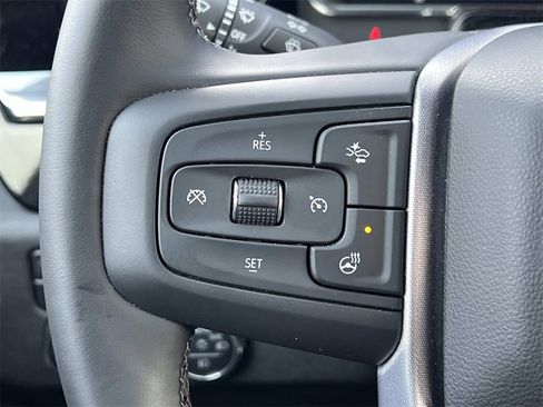 Used 2025 GMC Sierra 1500 Elevation image 24
