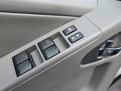 Used 2019 Nissan Frontier SL AWD/4WD image 20