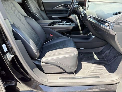 Used 2026 Cadillac Lyriq V w/ LPO, Floor Liner Package AWD/4WD image 29