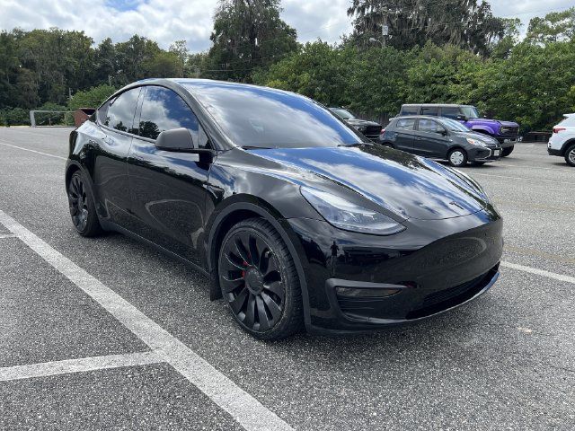 Used 2022 Tesla Model Y Performance AWD/4WD image 1