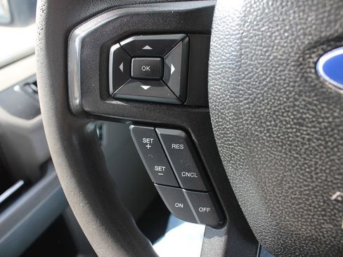 Used 2017 Ford F150 XLT w/ Trailer Tow Package image 13